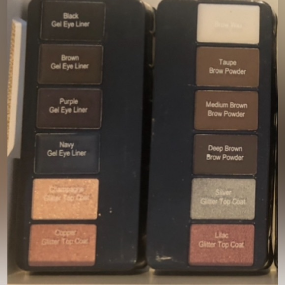 ✨HOST PICK✨ Ulta Beauty 44 pc makeup collection - Picture 2 of 6